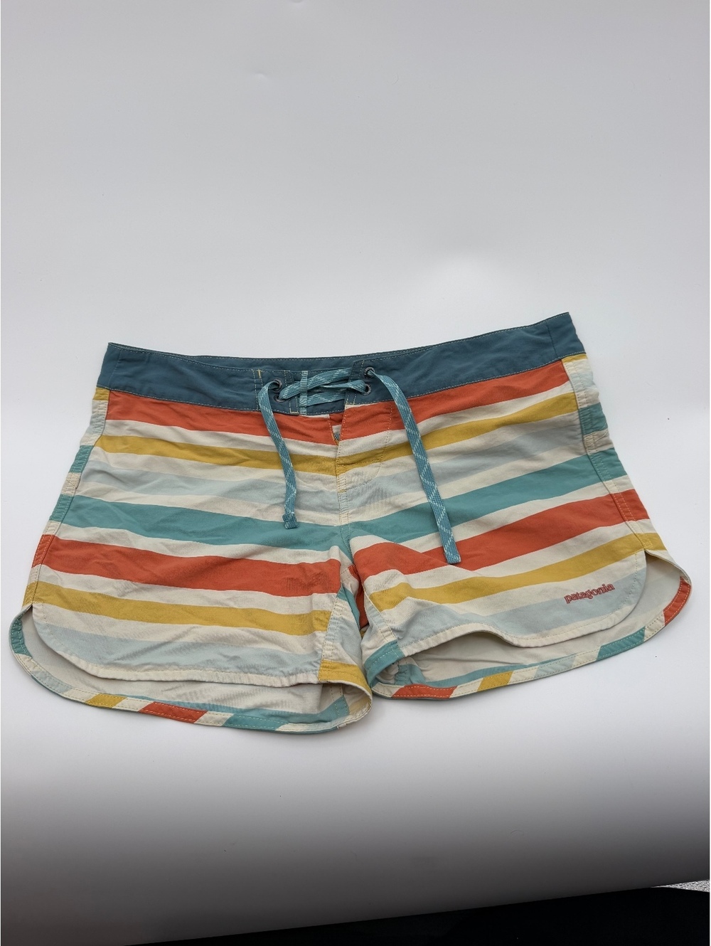 Patagonia striped board shorts women's size 8